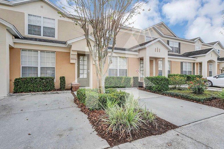 2541 - 3BD/3BA Townhome | Near Disney & Private Pool