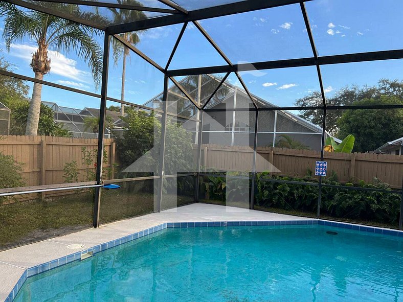 270 - 3B/2B Private Pool - Close to Attractions