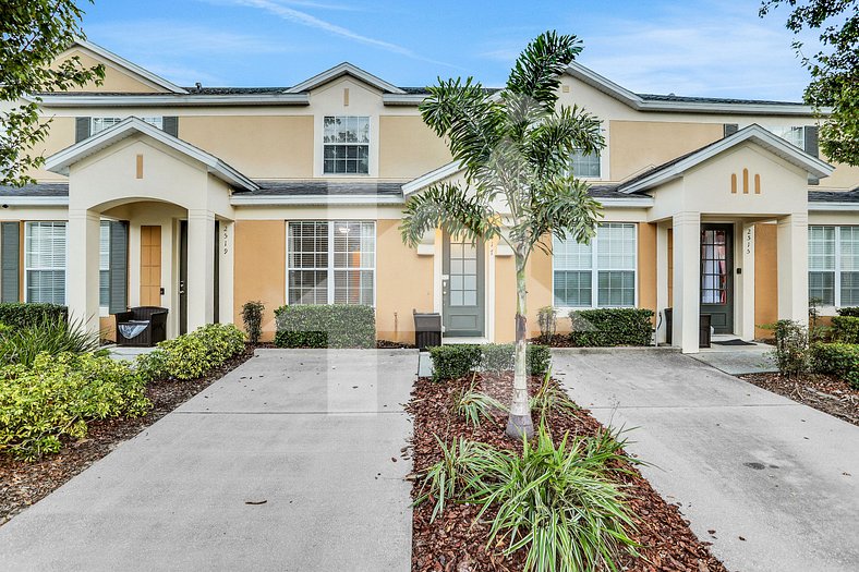 3 Bedroom Home in Kissimmee with Pool at Windsor Hills