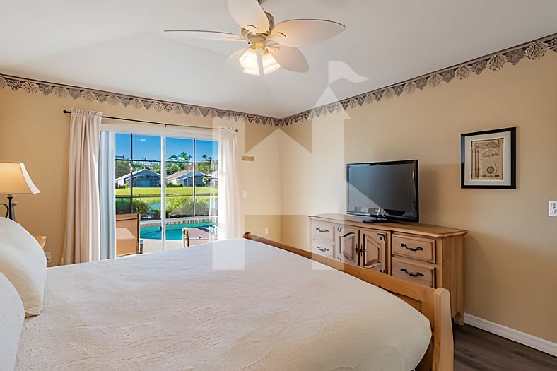 4U - LB938 - 4Q/2B Your Getaway Near Disney