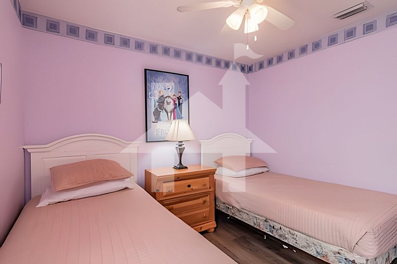 4U - LB938 - 4Q/2B Your Getaway Near Disney