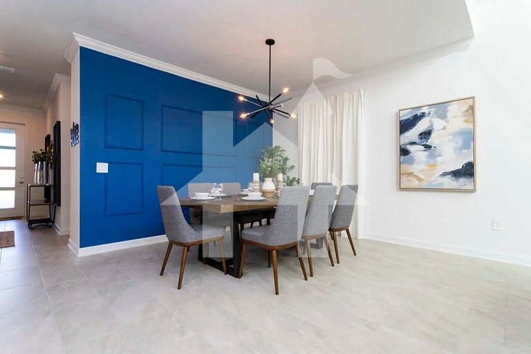 Vacation Home Near Disney, 5 bedrooms