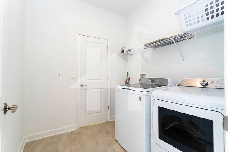 Vacation Home Near Disney, 5 bedrooms