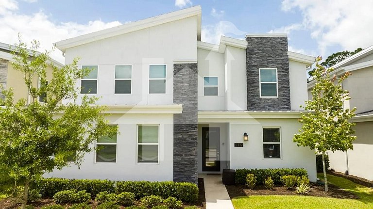 Vacation Home Near Disney, 6 bedrooms