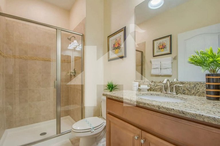 Vacation Home Near Disney, 4 bedrooms