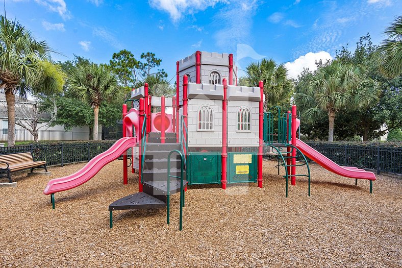 7660 - 3BD/3BA Resort Home *10min DISNEY*