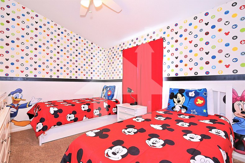 7661 - Casa 3Q/3B com Piscina | Perto da Disney