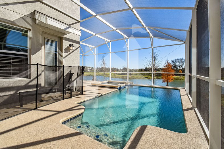 8920 - Luxurious Lake View w/ SPA and pool