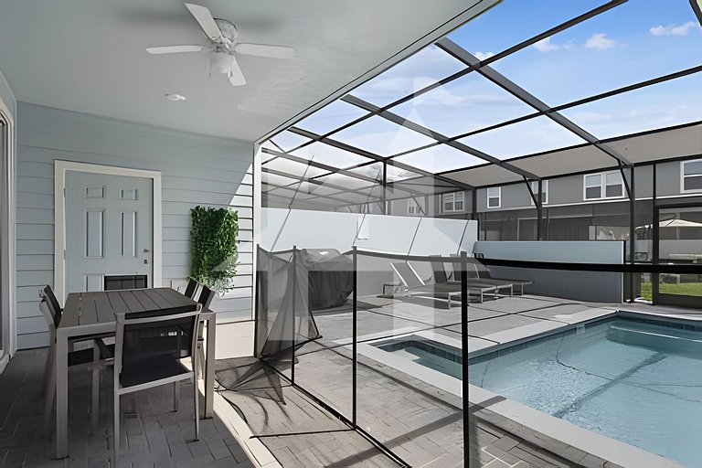 Luxury brand new cozy pool townhouse