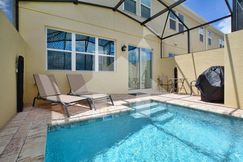 Orlando Vacation Home Near Disney with Pool