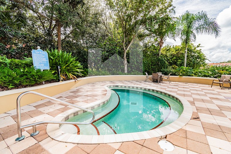 Orlando Vacation Home with 3 Bedrooms and Private Jacuzzi