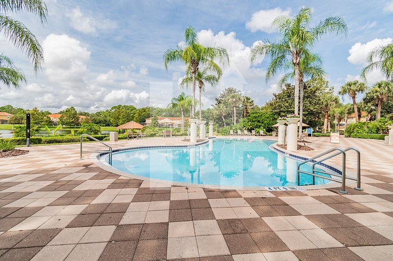 Orlando Vacation Home with 3 Bedrooms and Private Jacuzzi