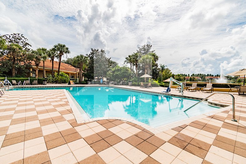 Orlando Vacation Home with 3 Bedrooms and Private Jacuzzi