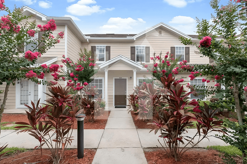 Spacious 3Bed Villa Near Disney in Gated Community