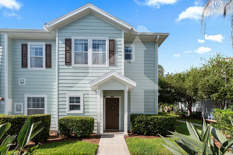 Spacious 4BR House – 10 Mins from Disney