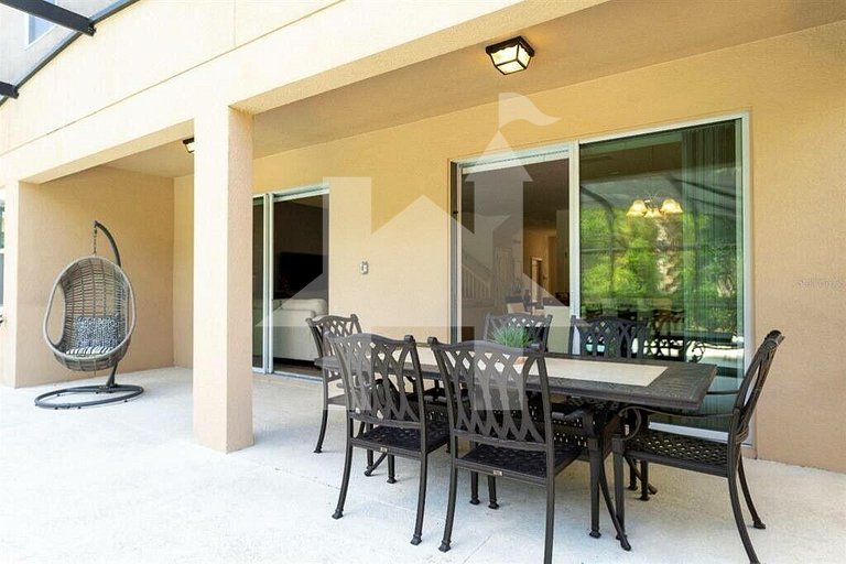 Spacious 6BR Home with Pool at Solterra Resort