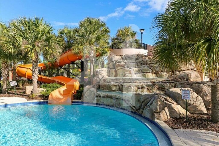 Spacious 6BR Home with Pool at Solterra Resort